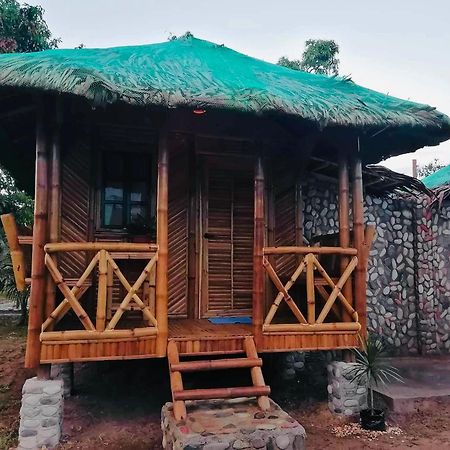 Mecaja Beach House Roxas  ภายนอก รูปภาพ