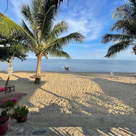 Mecaja Beach House Roxas  ภายนอก รูปภาพ