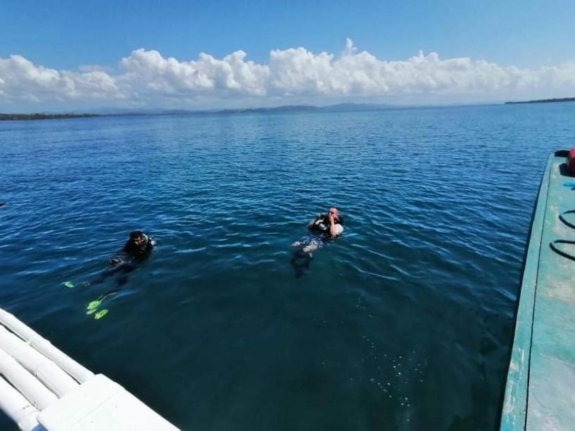 Mecaja Beach House Roxas  ภายนอก รูปภาพ