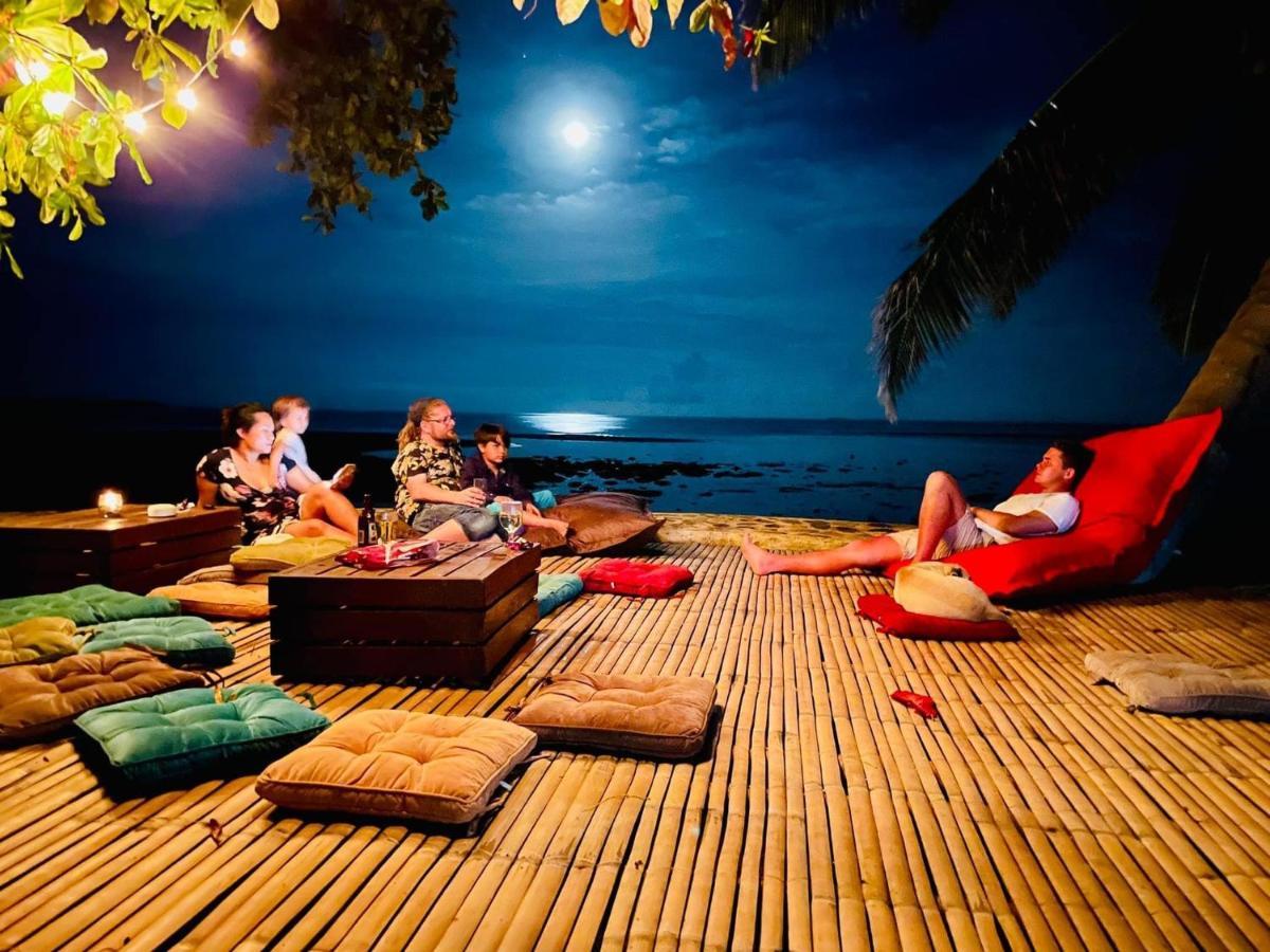 Mecaja Beach House Roxas  ภายนอก รูปภาพ