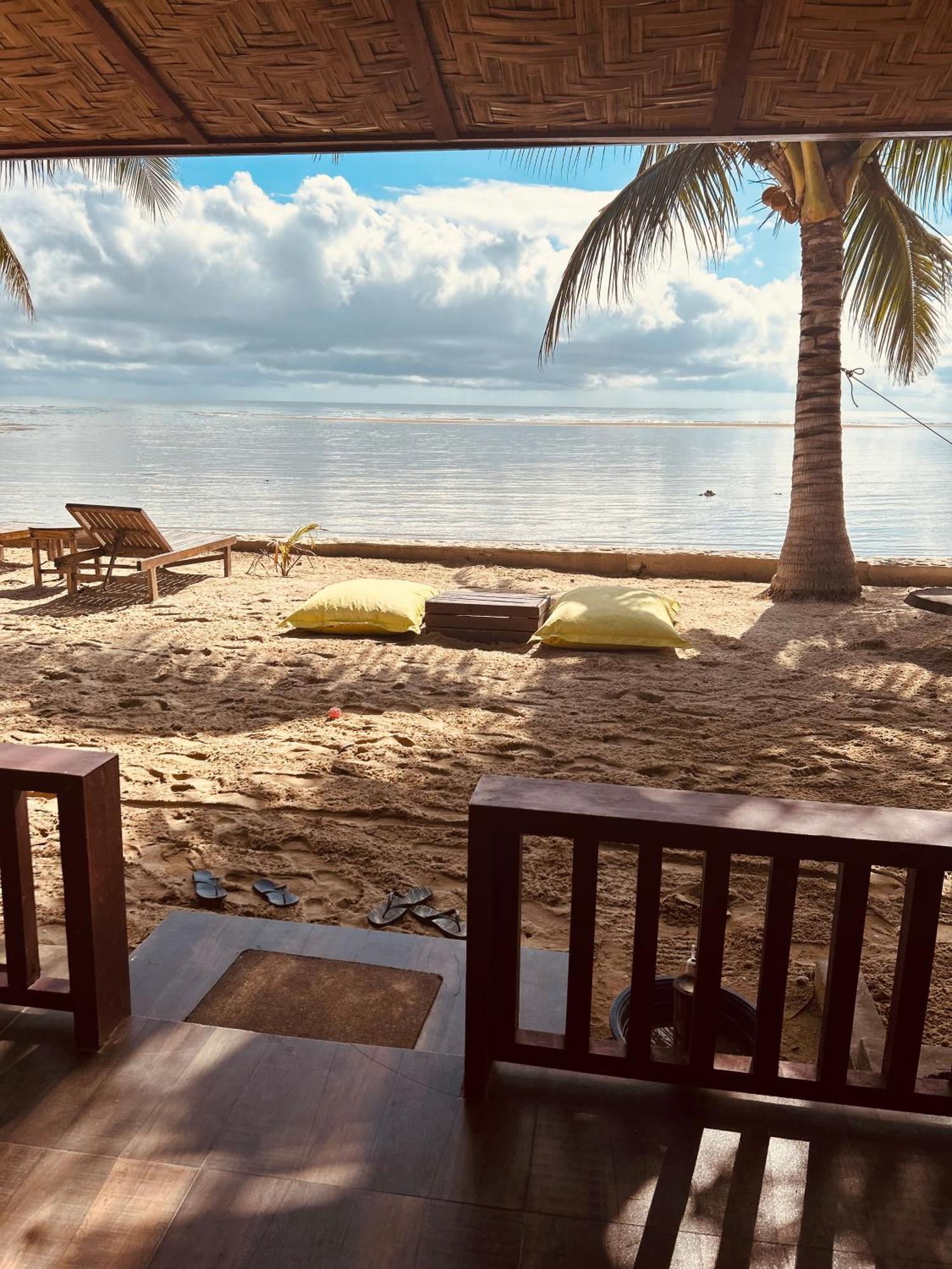 Mecaja Beach House Roxas  ภายนอก รูปภาพ