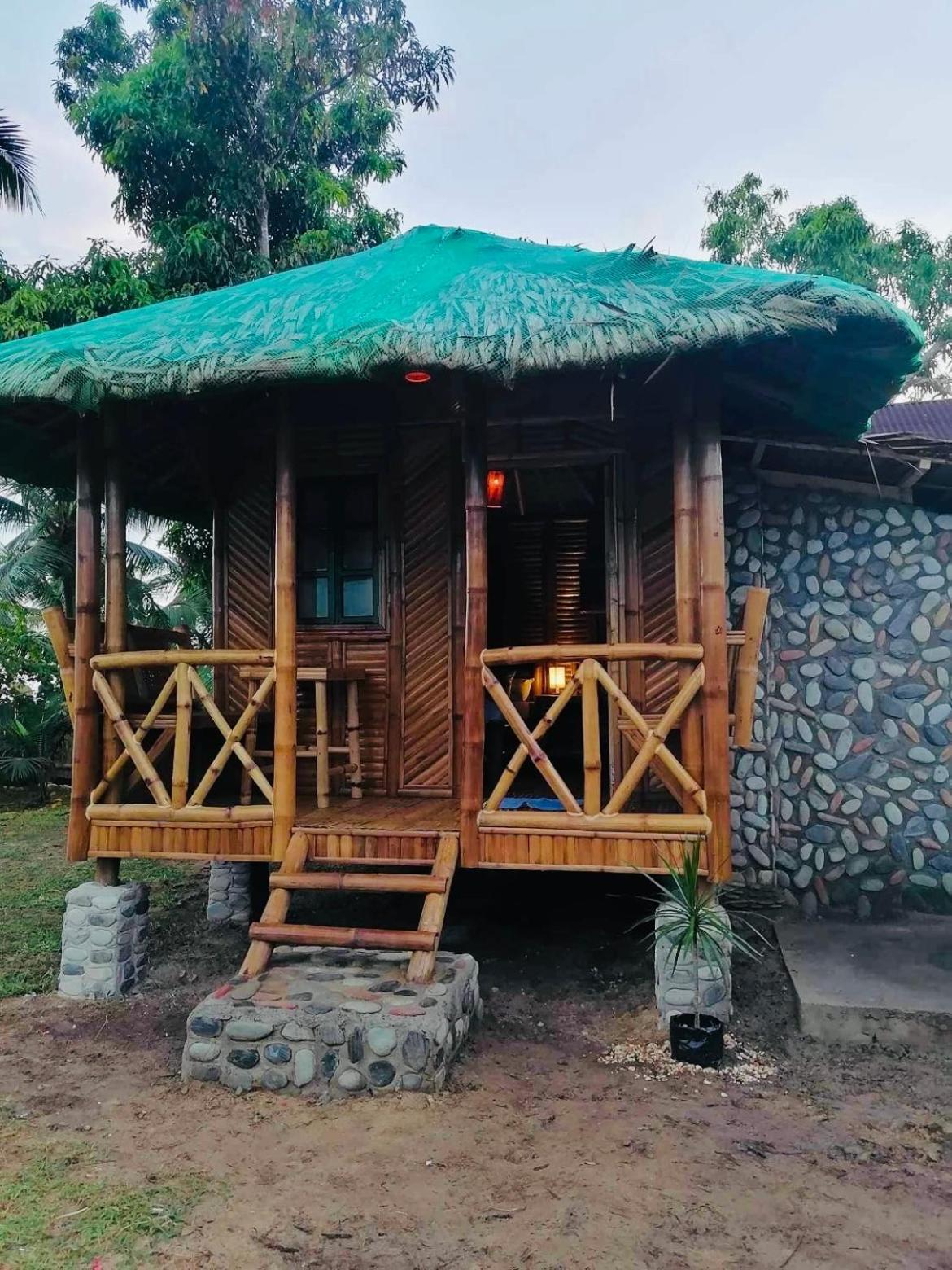 Mecaja Beach House Roxas  ภายนอก รูปภาพ